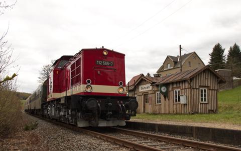 Im April 2017 führte auch die IG Preßnitztalbahn e.V. ihren Vereinsausflug mit einem Sonderzug auf den Gleisen der stilllegungsgefährdeten Eisenbahnstrecke, am Haltepunkt Gunzen gab es auch einen Fotohalt.