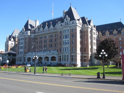 Als Baustellenquartier für Arbeiter aus Asien errichtet, dient dieses Gebäude in Vancouver heute als Luxushotel.