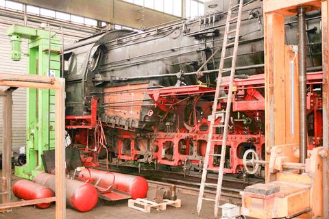 Bei der Hauptuntersuchung von 50 3616 vor sieben Jahren entstand am 29. August 2008 auch diese Aufnahme der Maschine bei der MaLoWa-Bahnwerkstatt in Benndorf.