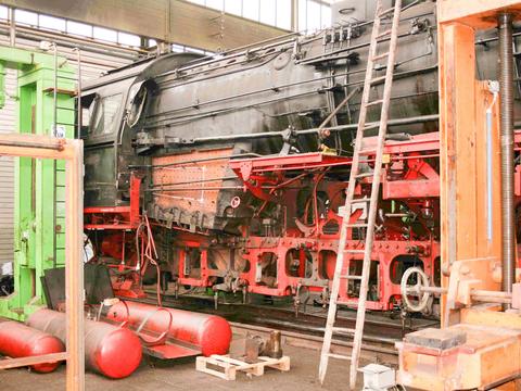 Bei der Hauptuntersuchung von 50 3616 vor sieben Jahren entstand am 29. August 2008 auch diese Aufnahme der Maschine bei der MaLoWa-Bahnwerkstatt in Benndorf.