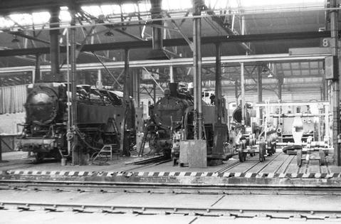 Blick in die Richthalle, in der der Zusammenbau der Lokomotiven erfolgt. | 02.09.1991 | Foto: Jörg Müller Blick in die Richthalle, in der der Zusammenbau der Lokomotiven erfolgt.
