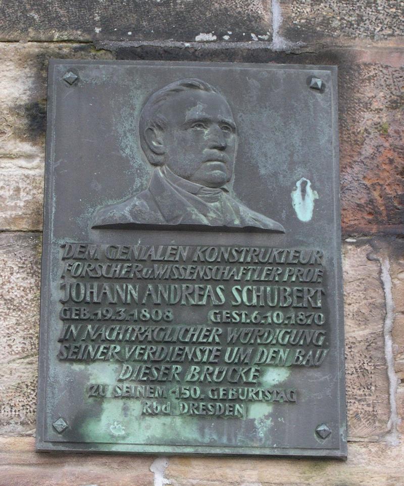 Gedenkplakette zu Ehren Johann Andreas Schuberts an der Göltzschtalbrücke.