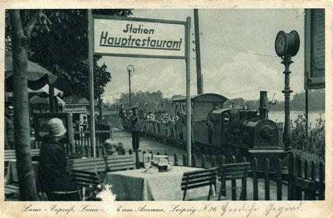 Günther Hunger vom Postkartenmuseum im Bahnhof Oschatz Süd stellt für diesen Beitrag die Ansicht der neuen Station Hauptrestaurant zur Verfügung.