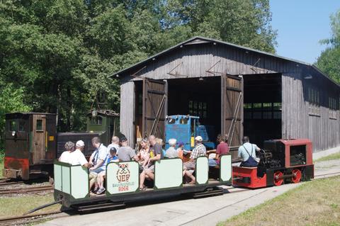 Einsatz der Lok MD3 während der Sommerfahrtage am 27.07.13 im Feldbahnmuseum Herrenleite (vor dem Demitzer Lokschuppen).