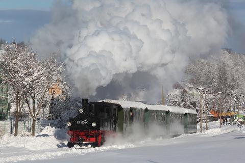 Am 1. und 2. Dezember stand dann der Personenzugverkehr zwischen Obercarsdorf und Schmiedeberg unter besonderer Beobachtung der Eisenbahnfreunde.