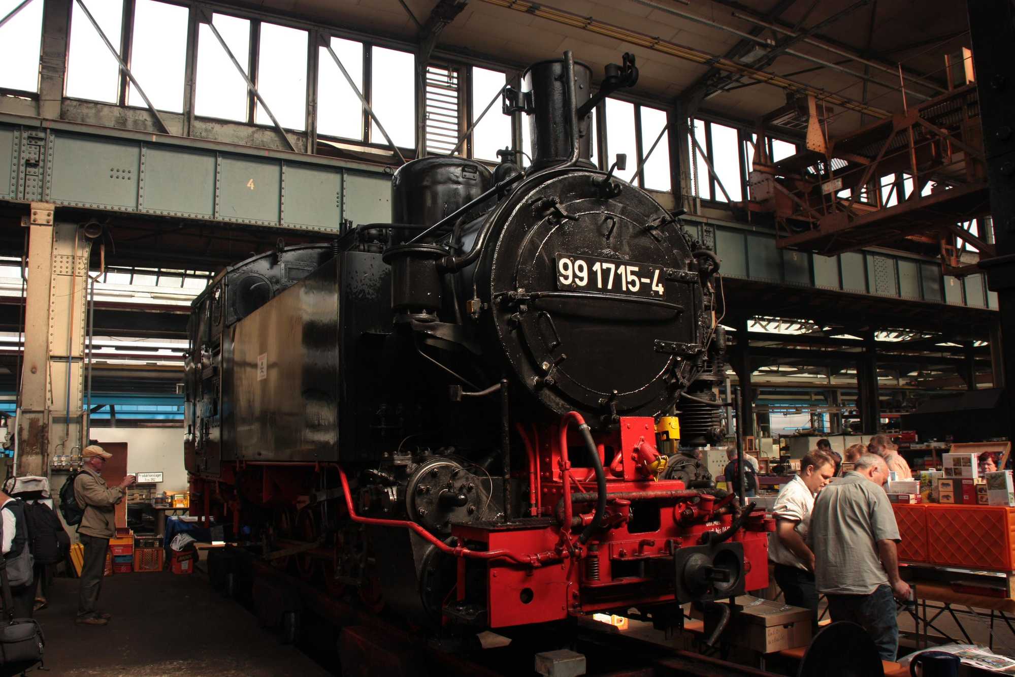 99 1715-4 befindet sich im Dampflokwerk Meiningen, die Arbeiten zur Fahrzeuguntersuchung werden nach den Meininger Dampfloktagen beginnen.