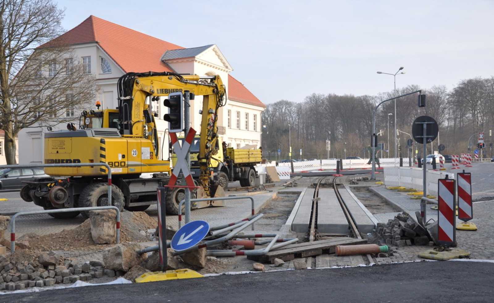 Gleisbauarbeiten am BÜ km 0,462 Alexandrinenplatz.