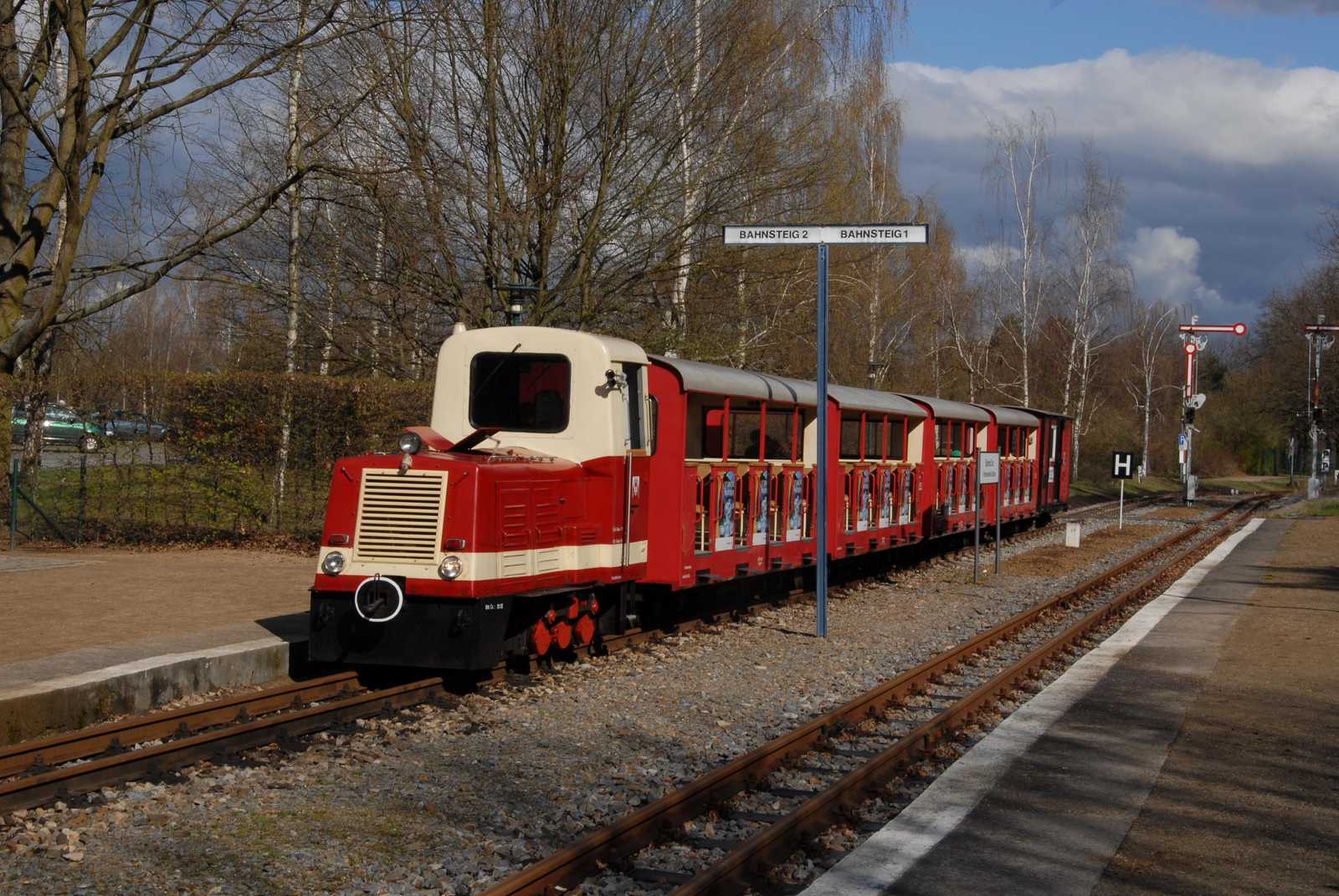 Zug der Parkeisenbahn Cottbus.