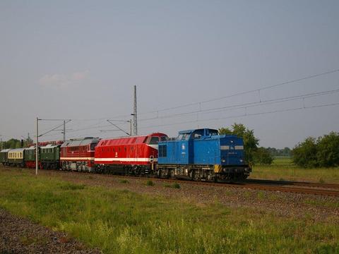 Die Rücküberführung der verschiedenen Ausstellungsfahrzeuge von der Veranstaltung „135 Jahre Ausbesserungswerk Wittenberge“ am 21. Mai beobachtete Frank Tille im Bahnhof Geestgottberg.