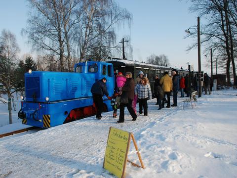 Gut gefüllt waren am 4./5. Dezember 2010 die Nikolauszüge beim Pollo – hier bei der Ankunft in Lindenberg.
