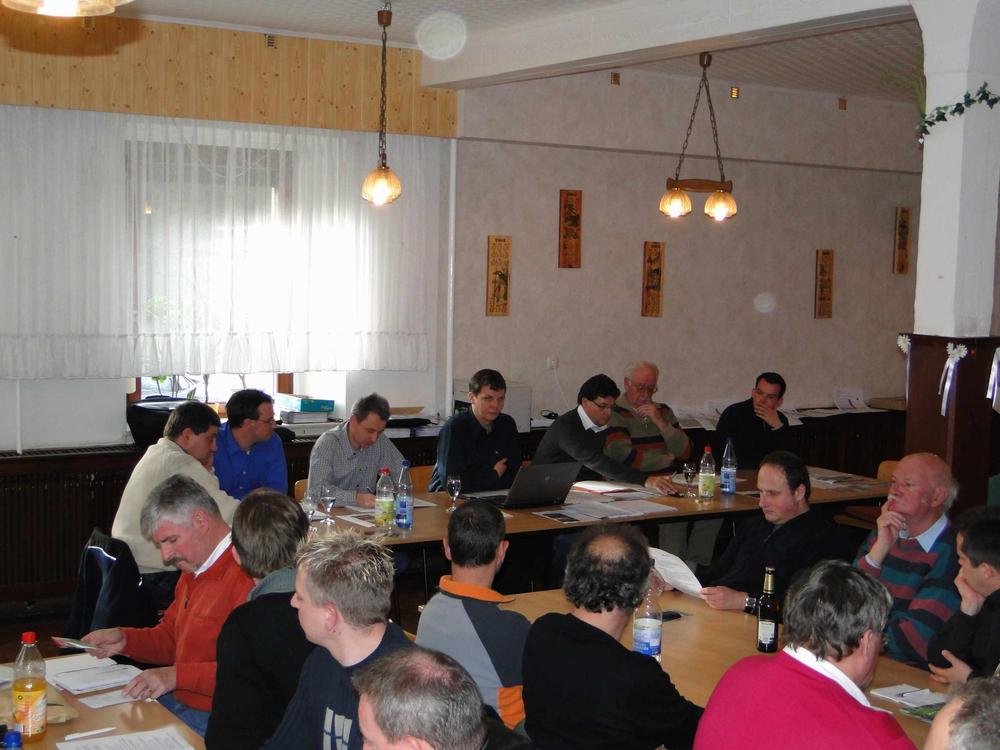 Rund 60 Vereinsmitglieder folgten interessiert den Ausführungen des Vorstandes zur Jahreshauptversammlung im Jöhstädter Schullandheim.