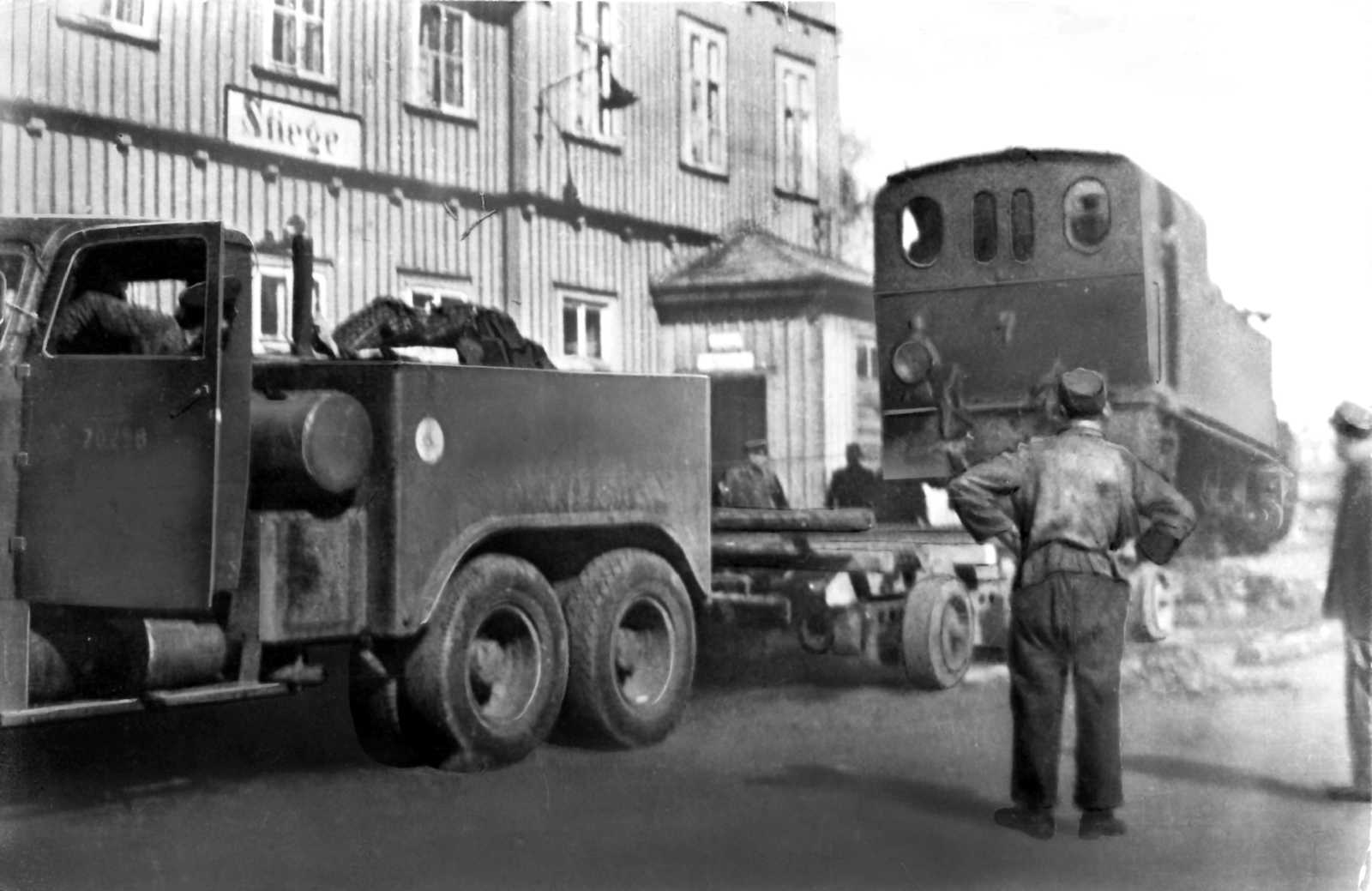Beim und nach dem Wiederaufbau des GHE-Abschnittes Gernrode – Lindenberg (seit 1952 Straßberg) half 1949 die NWE-Lok 7 aus. Nach einer Reparatur in Wernigerode fuhr sie in Stiege auf einen Tieflader, der sie nach Lindenberg brachte.
