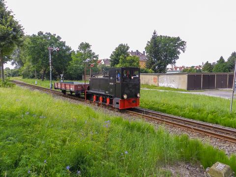 Ihre Leer- und Lastprobefahrt absolvierte die in den vergangenen Monaten in Bertsdorf aufgearbeitete Köf 6001 II vom Typ HF130C am 23. Juli 2021 zwischen Bertsdorf und Zittau mit dem Ow 97-19-67. Auf dem Rückweg war dieser Güterwagen mit Kohle für die Gastloks des Festivals „Historik Mobil“ gefüllt.