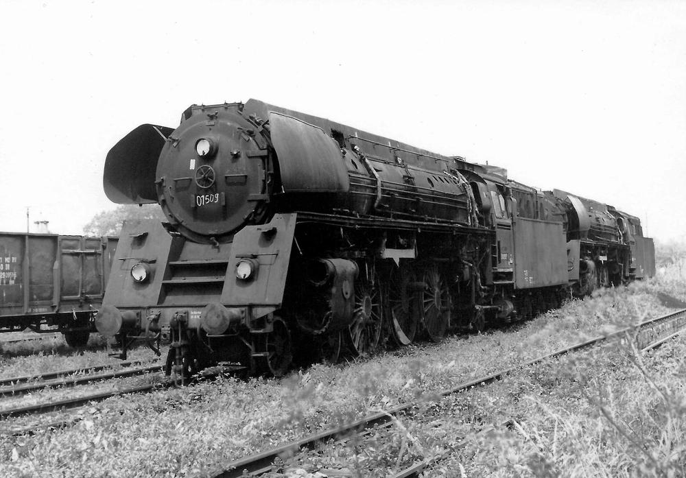 01 509 im Juli 1984 in Meyenburg abgestellt.