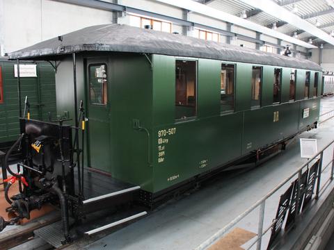 Am 29. Januar wurden die Arbeiten zum Neuaufbau des Buffetwagens 970-507 der Preßnitztalbahn abgeschlossen, seit 6. Februar kann der Wagen regelmäßig in den Zügen der Museumsbahn genutzt werden.