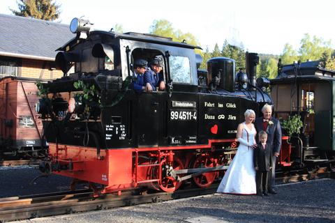 Fotoschooting des Hochzeitpaares in Steinbach.