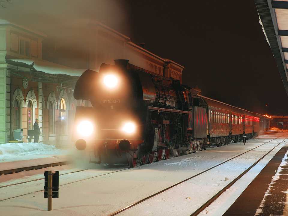 01 1533-7 während ihrem 6-Tage-Einsatz vom 16. bis 21. Februar 2009 im Bahnhof Löbau/Sa.