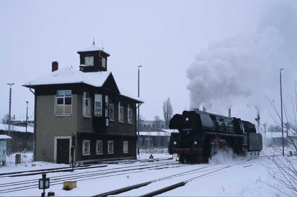 01 1533-7 am 19. Februar nach Ankunft mit dem Zug aus Dresden in Zittau.