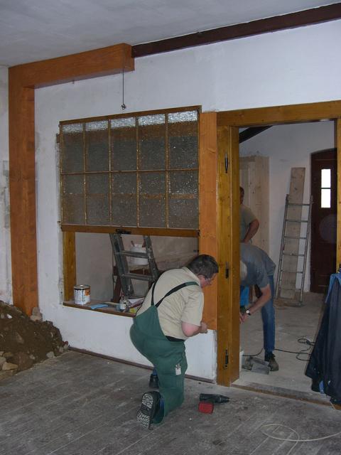 Sanierung im Stationsgebäude in Schmalzgrube.
