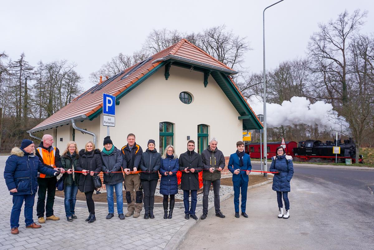 Am 22. Dezember 2021 weihte die Bäderbahn Molli in Bad Doberan die beiden von der DB AG gekauften und anschließend sanierten Gebäude ein.