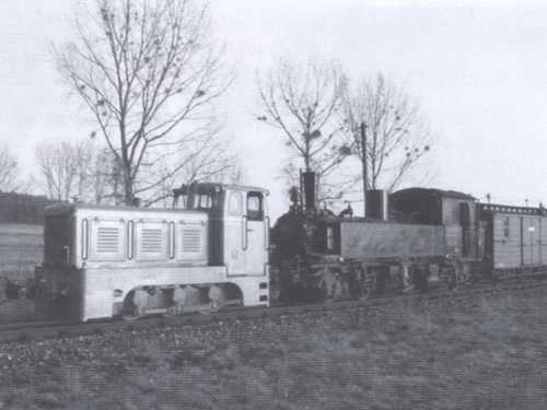 Wie im PK 88 berichtet, wurde 99 568 im Dezember 2005 nach Radeburg gebracht. Die Überführung mit der V10C der Traditionsbahn Radebeul e.V. fotografierte Rainer Fischer.