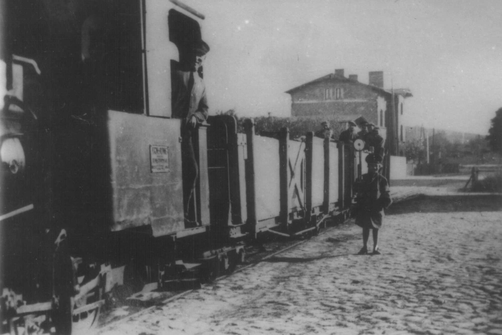 Ein abfahrbereiter Zug am Bf. Eilenstedt um 1925.