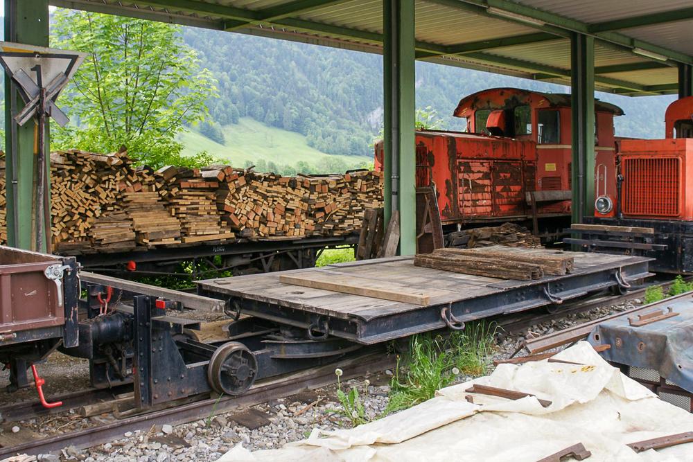 Den einst im schlesischen Waldenburg gebauten Tiefladewagen werden die Vorarlberger Illwerke bald als Leihgabe voraussichtlich an die Rhein-Regulierungsbahn geben.
