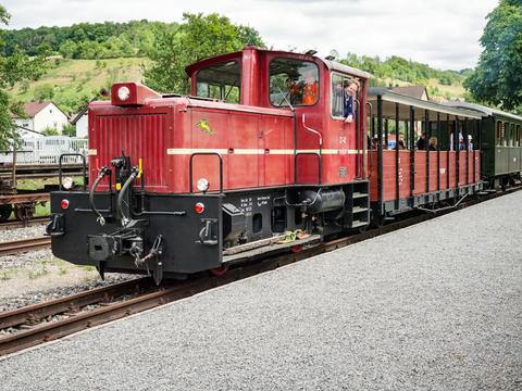 Jagsttalbahn – endlich wieder Alltag in Dörzbach: abfahrbereiter Museumszug, hier am 10. Juli 2022