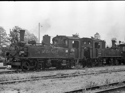 Als diese zwei IV K am 31. Mai 1969 beim „Pollo“ die letzten regulären Züge führten, waren in Lindenberg die Unterschiede des Altbaurahmens der 99 593 mit dem Neubaurahmen der 99 557 vergleichbar.