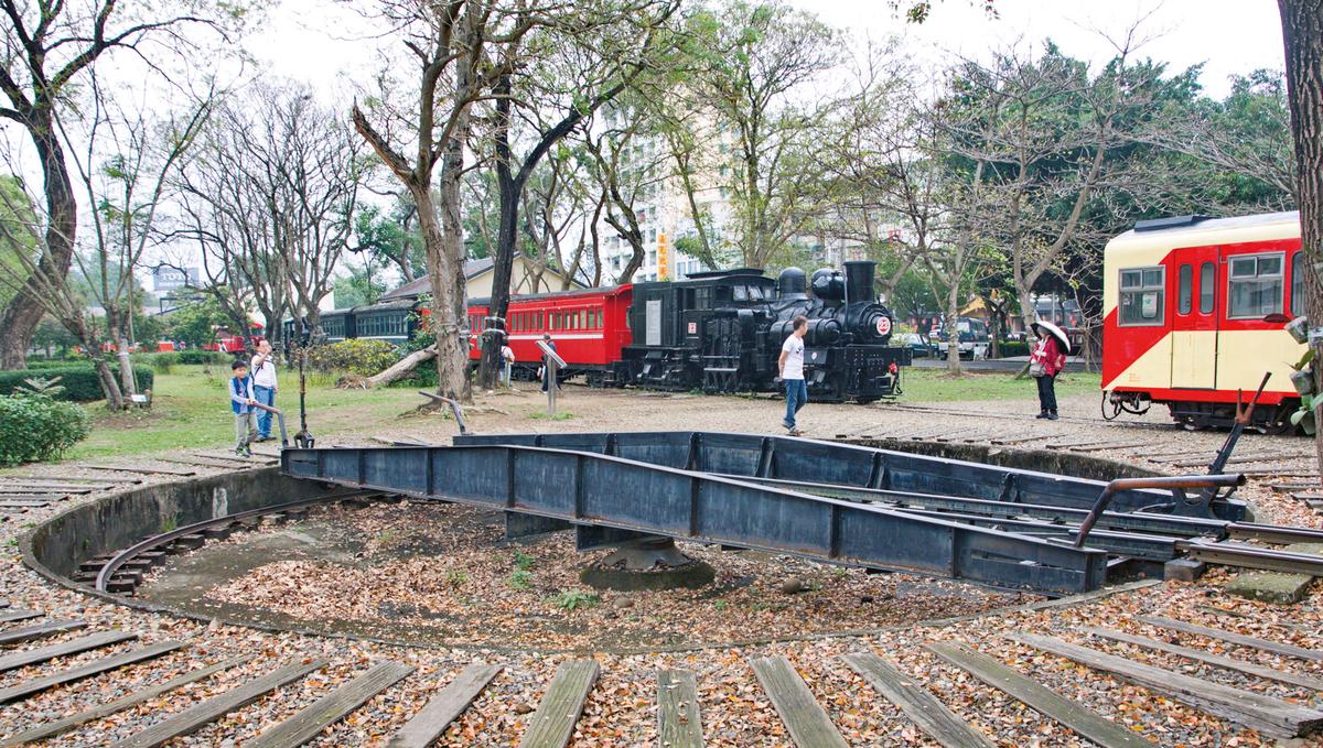 Im Gelände am Depot in Chiayi wurde ein „Railway Park“ als Freiluftausstellung mit vielen interessanten Exponaten aus der Geschichte der Alishan Railway gestaltet.