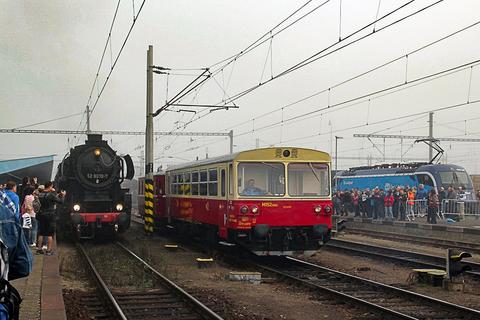 Am 24. August trafen sich 52 8079-7 und der M152.0002 zum „Nationalen Tag der Eisenbahn“ im Bahnhof Eger.