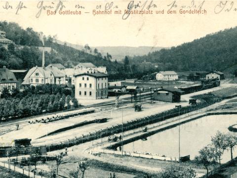 Der 1905 eröffnete Bahnhof Gottleuba auf einer Ansichtskarte aus der Kaiserzeit.