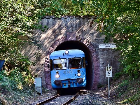 Zum 1. „Wipperliesentag“ kommt am 22. Oktober ein blau lackierter Triebwagen der Kreisbahn Mansfelder Land zum Einsatz.